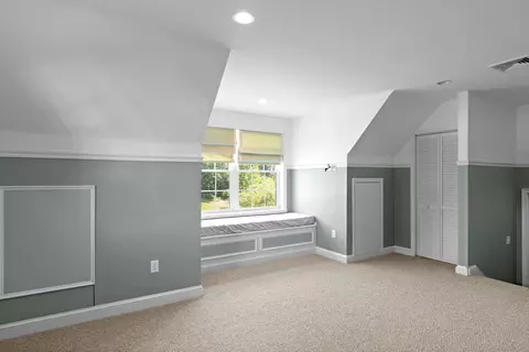 Bedroom - 21 Colt Ln, Epping, NH 03042 photo 3 of 3