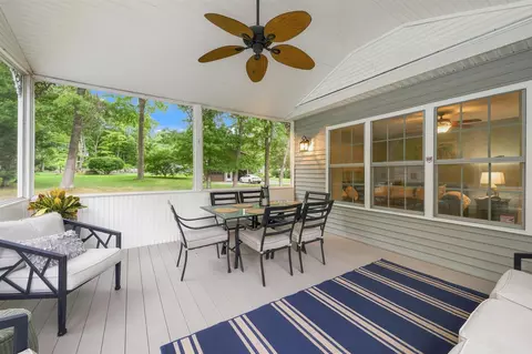 Exterior - 8 Rolling Ridge Rd, Windham, NH 03087 photo 6 of 7