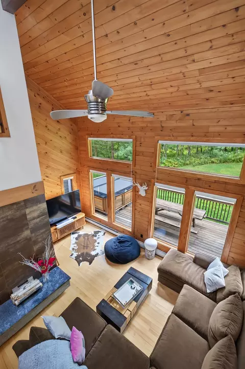Living - 51 Suntec Loop # A, Dover, VT 05356 photo 8 of 10