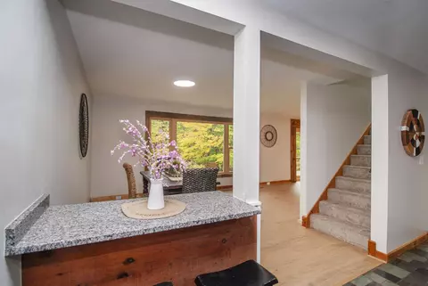 Entry Way - 212 Colburn Rd, Temple, NH 03084 photo 4 of 10