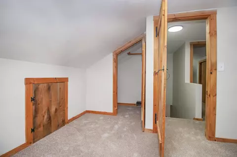 Entry Way - 212 Colburn Rd, Temple, NH 03084 photo 10 of 10
