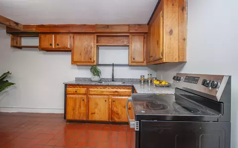 Kitchen - 212 Colburn Rd, Temple, NH 03084 photo 4 of 5