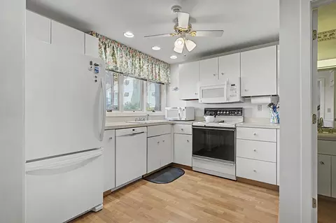 Kitchen - 23 Cusack Rd #25, Hampton, NH 03842 photo 1 of 1