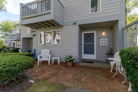 Exterior - 23 Cusack Rd #25, Hampton, NH 03842 photo 5 of 8