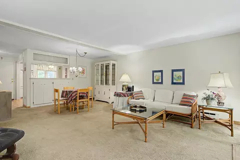 Living - 23 Cusack Rd #25, Hampton, NH 03842 photo 1 of 2