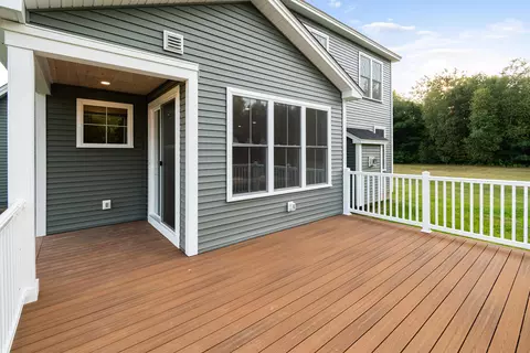 Exterior - 427 Mountain View Rd, Williston, VT 05495 photo 7 of 12