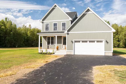 Exterior - 427 Mountain View Rd, Williston, VT 05495 photo 10 of 12