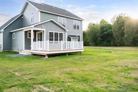 Exterior - 427 Mountain View Rd, Williston, VT 05495 photo 6 of 12