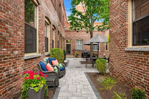 871 Islington St #7A, Portsmouth, NH 03801