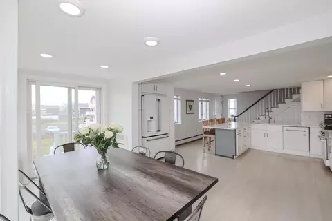 Dining - 583 Ocean Blvd, Hampton, NH 03842 photo 5 of 5