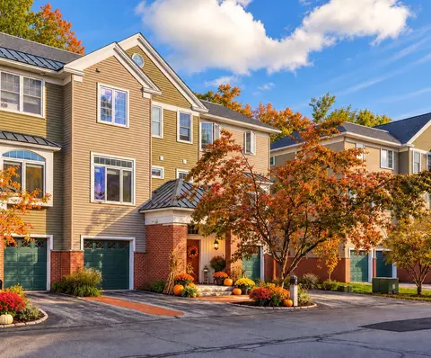 98 Riverwalk Way #8E, Manchester, NH 03101
