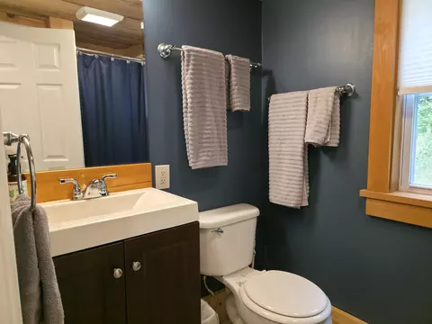 Bath - 79 Spiller Rd, Barton, VT 05822 photo 3 of 3