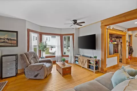 Living - 83 Spring St, Hardwick, VT 05843 photo 2 of 4