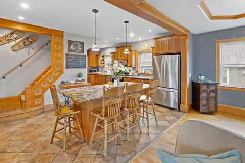 83 Spring St, Hardwick, VT 05843