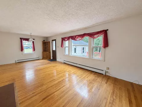Living - 608 Main St, Gorham, NH 03581 photo 2 of 3