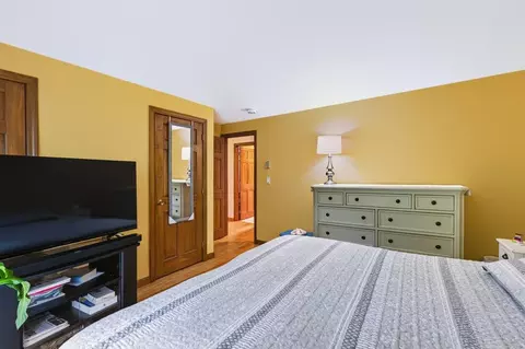Bedroom - 2 Quincy Dr, Derry, NH 03038 photo 4 of 9
