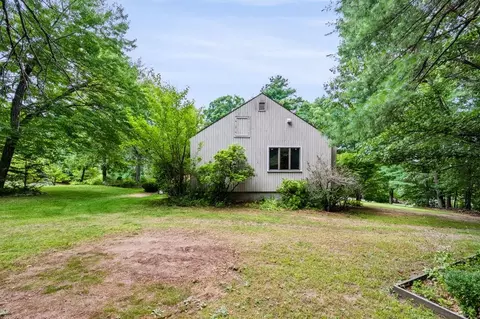 Exterior - 2 Quincy Dr, Derry, NH 03038 photo 7 of 8