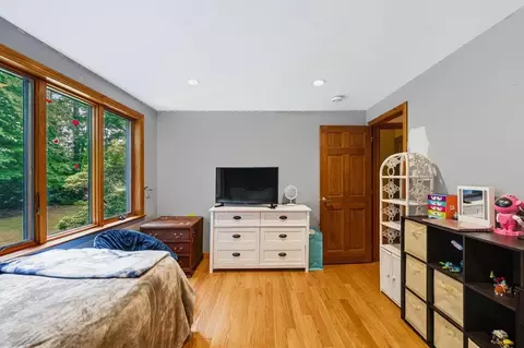 Bedroom - 2 Quincy Dr, Derry, NH 03038 photo 2 of 9