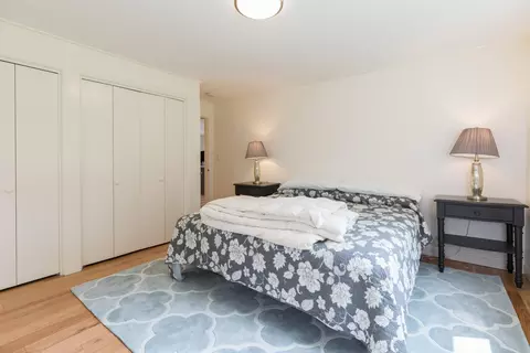 Bedroom - 180 Drinkwater Rd, Kensington, NH 03833 photo 7 of 10