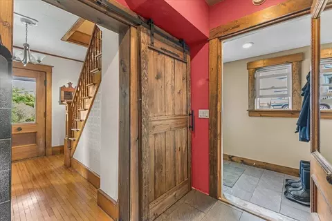Entry Way - 76 Upper Cherry St, Hardwick, VT 05843 photo 4 of 6