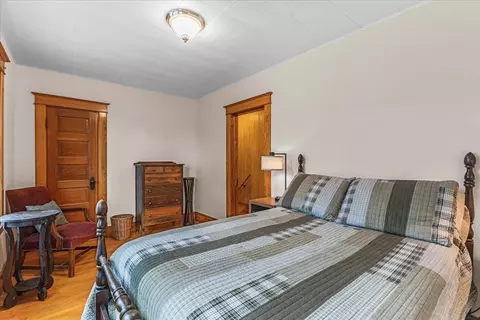 Bedroom - 76 Upper Cherry St, Hardwick, VT 05843 photo 4 of 4