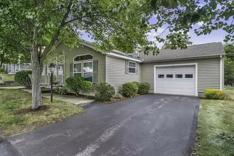 17 Heritage Way, Manchester, NH 03104
