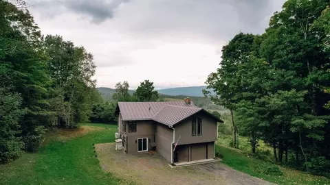 168 Shaw Heights Rd, Waterbury, VT 05676