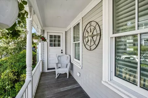 65 Rogers St, Portsmouth, NH 03801