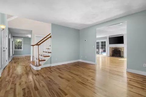 Living - 16 Rocky Ln, Epping, NH 03042 photo 3 of 6