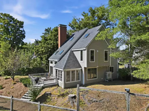52 Gables Dr, Laconia, NH 03246