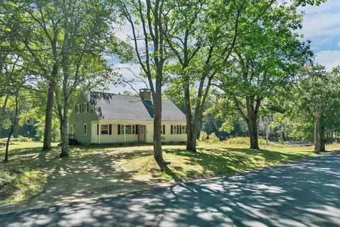 27 New Rd, Tuftonboro, NH 03816