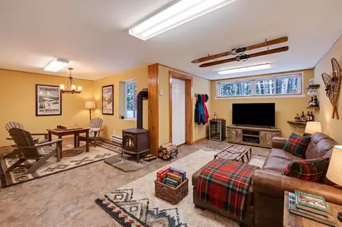 Living - 2 Lower Highlands Rd # C, Dover, VT 05356 photo 3 of 3