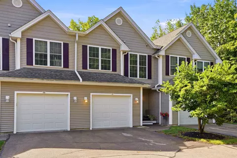 57 Magnolia Ln, Newmarket, NH 03857
