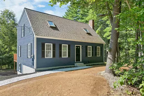 19 Southview Ln, Alton, NH 03810