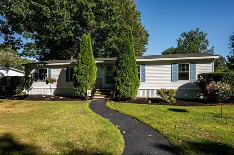 21 Oak Dr, North Hampton, NH 03862 photo 2
