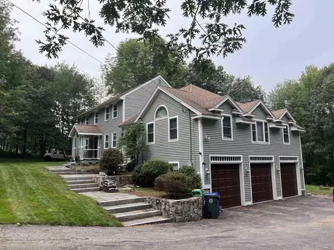 25 Hickory Rd, Hampstead, NH 03841