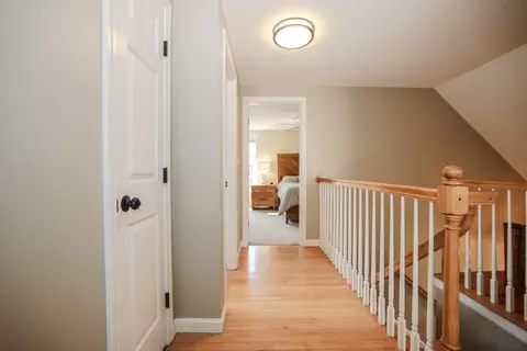 Entry Way - 1 Pine Blf, Derry, NH 03038 photo 6 of 6