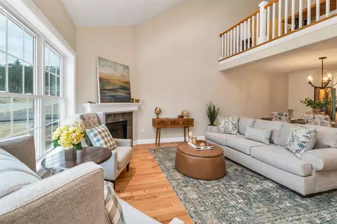 Living - 19 Granite Rdg, Meredith, NH 03253 photo 2 of 2