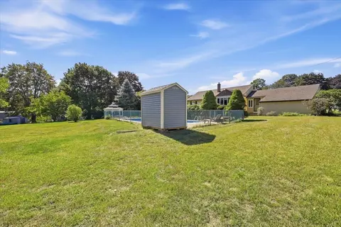 Exterior - 18 Crescent Ave, Dover, NH 03820 photo 5 of 19