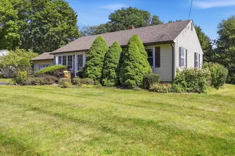 Exterior - 18 Crescent Ave, Dover, NH 03820 photo 17 of 19