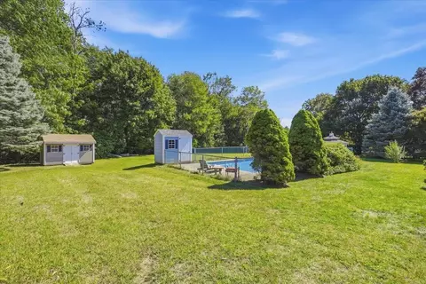 Exterior - 18 Crescent Ave, Dover, NH 03820 photo 13 of 19