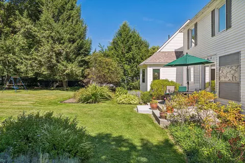 Exterior - 7 Conant Rd, Hanover, NH 03755 photo 6 of 10