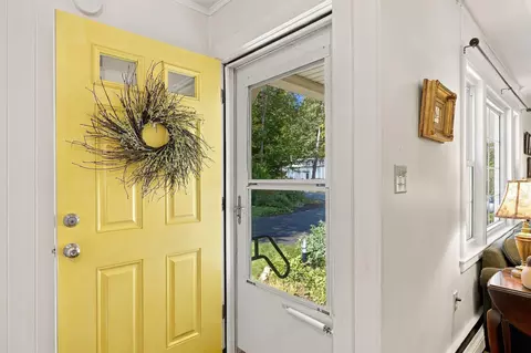 Entry Way - 4 Clough St, Bow, NH 03304 photo 1 of 3