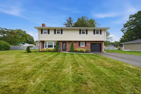 Exterior - 17 Juniper Rd, Salem, NH 03079 photo 13 of 14