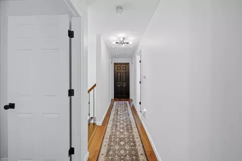 Entry Way - 17 Juniper Rd, Salem, NH 03079 photo 6 of 6