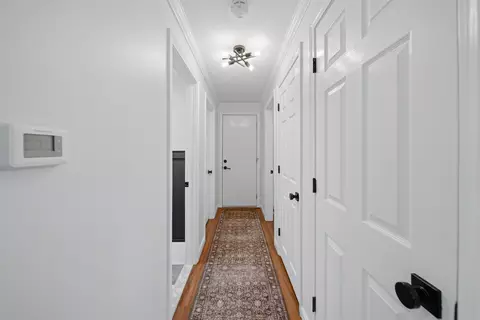 Entry Way - 17 Juniper Rd, Salem, NH 03079 photo 3 of 6