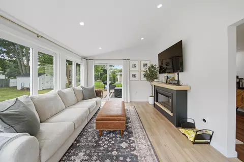 Living - 17 Juniper Rd, Salem, NH 03079 photo 2 of 3