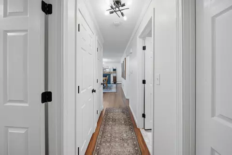 Entry Way - 17 Juniper Rd, Salem, NH 03079 photo 4 of 6