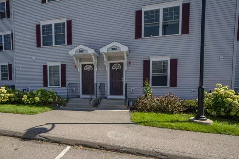 202 Karatzas Ave #202, Manchester, NH 03104