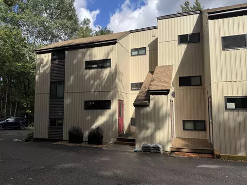 3 Knotts Rd #1, Campton, NH 03223